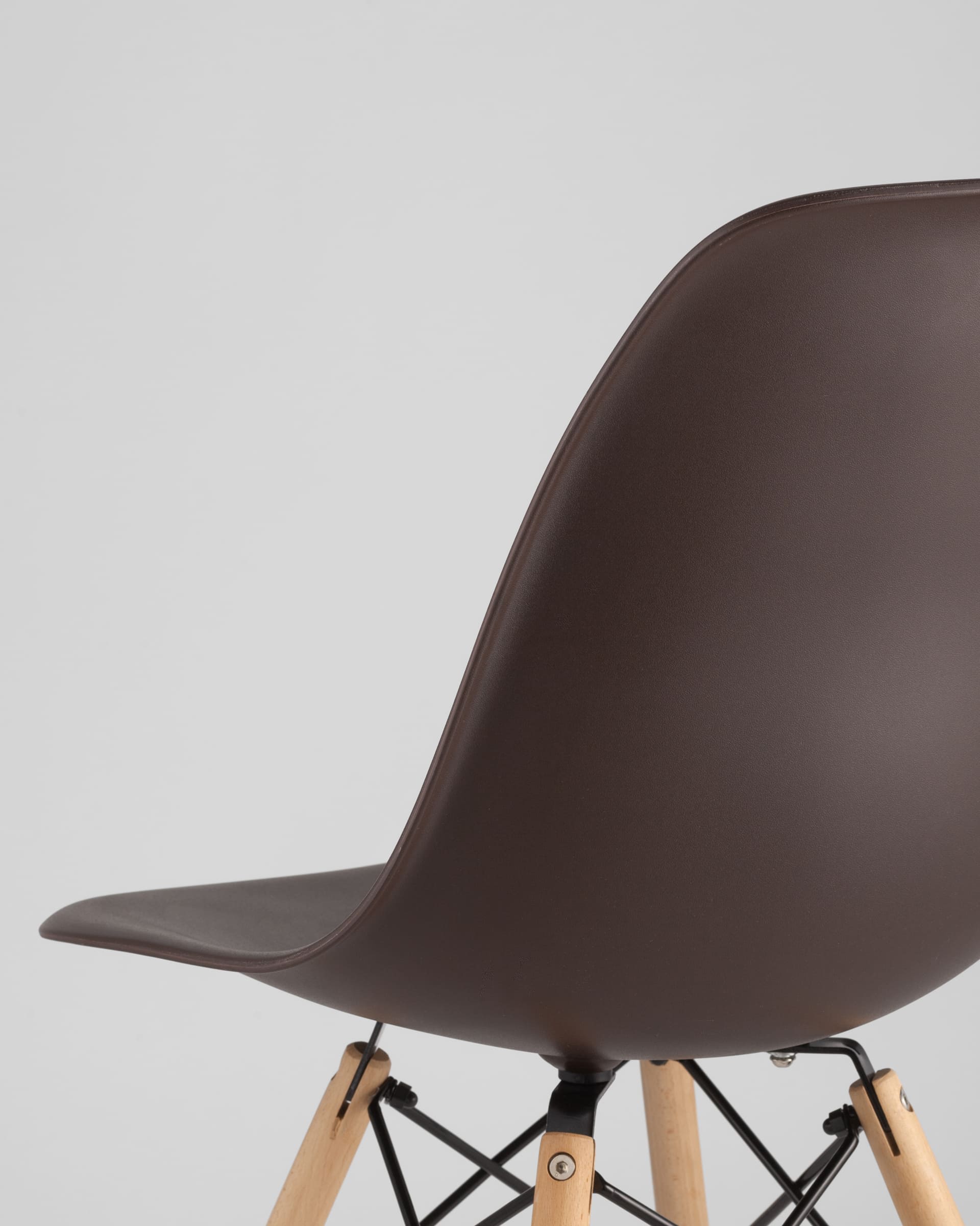 Комплект стульев Eames DSW коричневый x4 шт